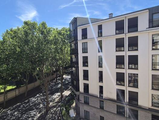 Appartement à vendre 415 000 € 3 pièces 2 chambres 59 m² Étage 4/6 Beaujon-Berges de Seine Clichy 92110