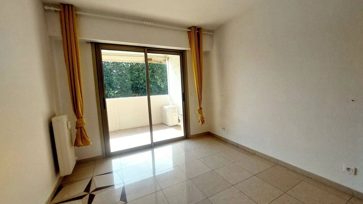 Maison à louer, 44m², CANNES