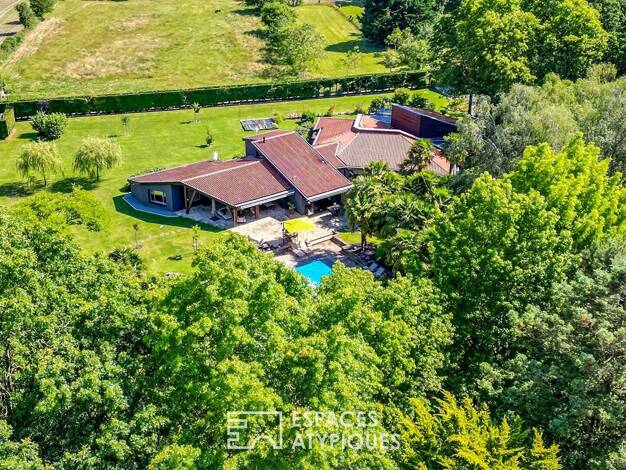 Maison à vendre 895 000 € 10 pièces 4 chambres 330 m² 8 980 m² de terrain La Gaubretière 85130