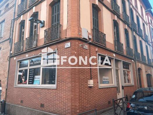 Local commercial à louer 600 € 84 m² de surface de vente Centre Ville Montauban 82000