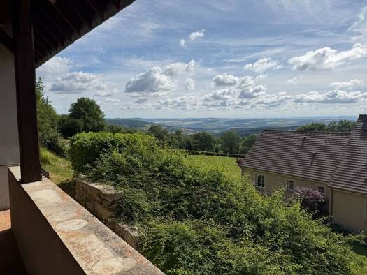 Maison à vendre - neuf 162 000 € 8 pièces 6 chambres 194 m² 2 290 m² de terrain Mont-Saint-Vincent 71300