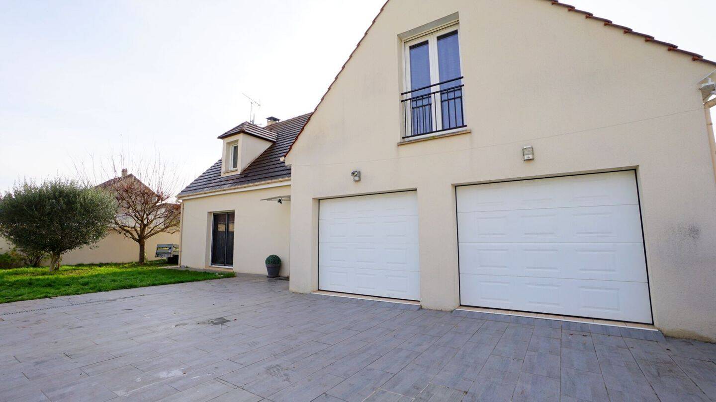 Maison à vendre, 242m², MEZIERES SUR SEINE