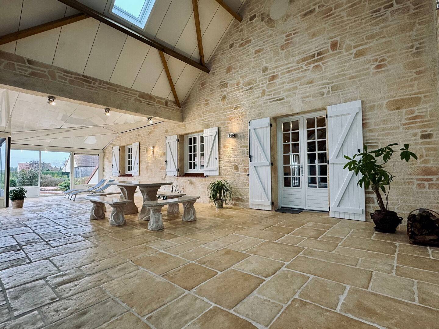 Maison à vendre, 375m², LA CHAPELLE SAINT REMY