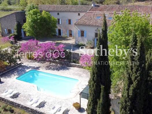 Maison à vendre 1 350 000 € 14 pièces 9 chambres 590 m² 30 840 m² de terrain La Livinière 34210