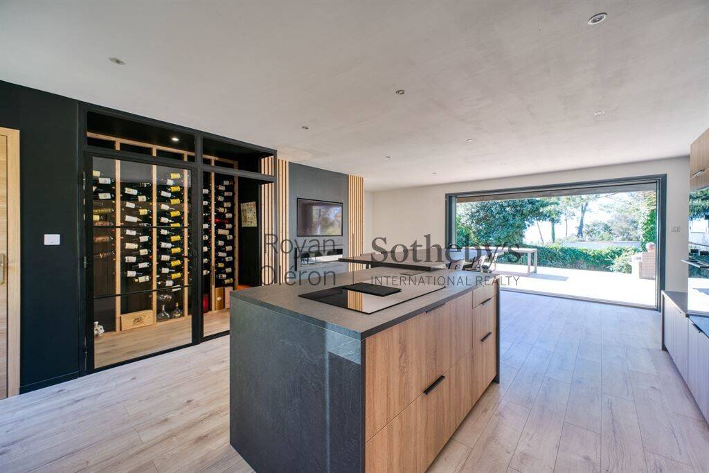 Maison à vendre, 290m², SAINT PALAIS SUR MER