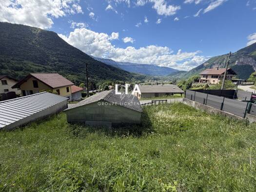 Terrain constructible à vendre 115 000 € 2 390 m² de terrain Peripherie Faverges-Seythenex 74210