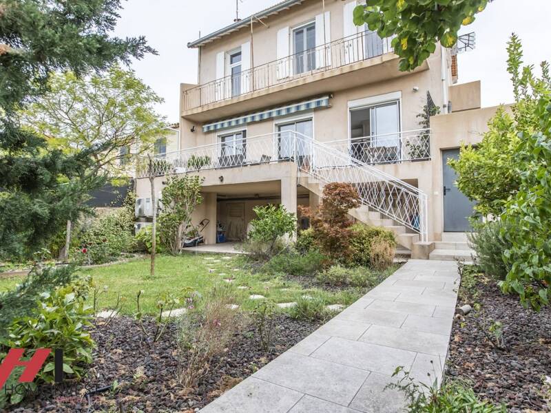 Maison à vendre, 220m², MARSEILLE 12E