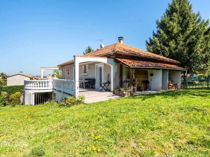 Maison à vendre, 185m², SAINT PIERRE DE CHANDIEU