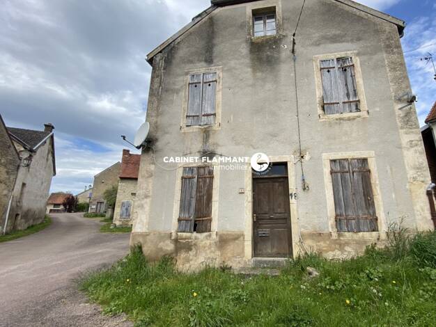 Maison à vendre 45 000 € 4 pièces 2 chambres 80 m² 156 m² de terrain Venarey-les-Laumes 21150