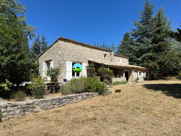 Maison à vendre 695 000 € 6 pièces 4 chambres 191 m² 12 998 m² de terrain Aurel 84390