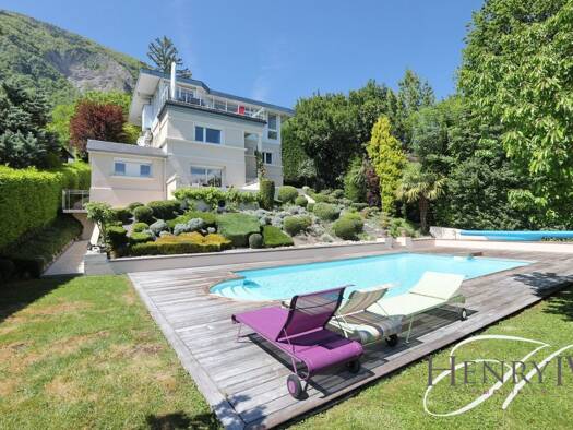 Maison à vendre 1 050 000 € 7 pièces 5 chambres 212 m² 1 444 m² de terrain La Tronche 38700