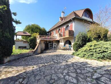 Maison à vendre 385 000 € 9 pièces 4 chambres 230 m² 1 922 m² de terrain Ballancourt sur Essonne 91610