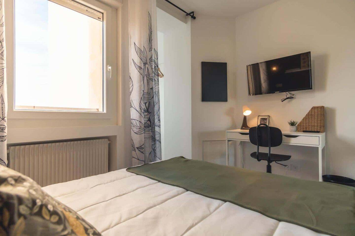 Chambre 4 - GRANDCLEMENT - Colocation — 4