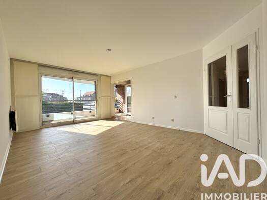 Appartement à vendre 299 000 € 3 pièces 2 chambres 71,9 m² 4 étages Ouest Linselles 59126