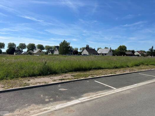 Terrain constructible à vendre 51 350 € 825 m² de terrain Aulnay-Exterieurs Mer 41500