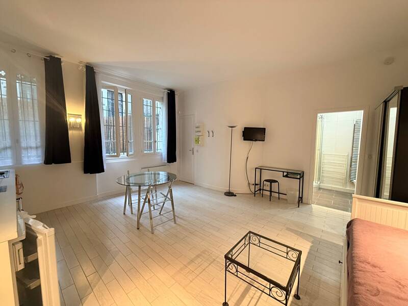 Maison à louer, 29m², PARIS 9E
