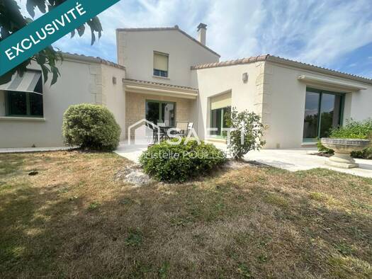 Maison à vendre 525 000 € 7 pièces 5 chambres 250 m² 1 218 m² de terrain Benet 85490