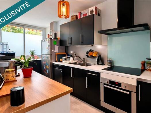 Appartement à vendre 170 000 € 3 pièces 1 chambre 61 m² RDC/3 Centre Ancien Pertuis 84120