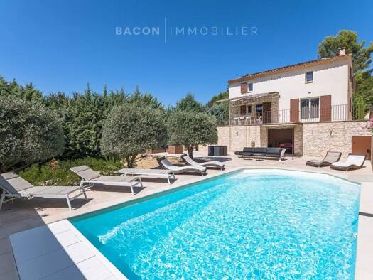 Maison à vendre 770 000 € 6 pièces 126 m² Nord Apt 84400
