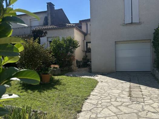 Maison en viager occupé Bouquet 150 940 € 6 pièces 3 chambres 178 m² Laroque-Timbaut 47340