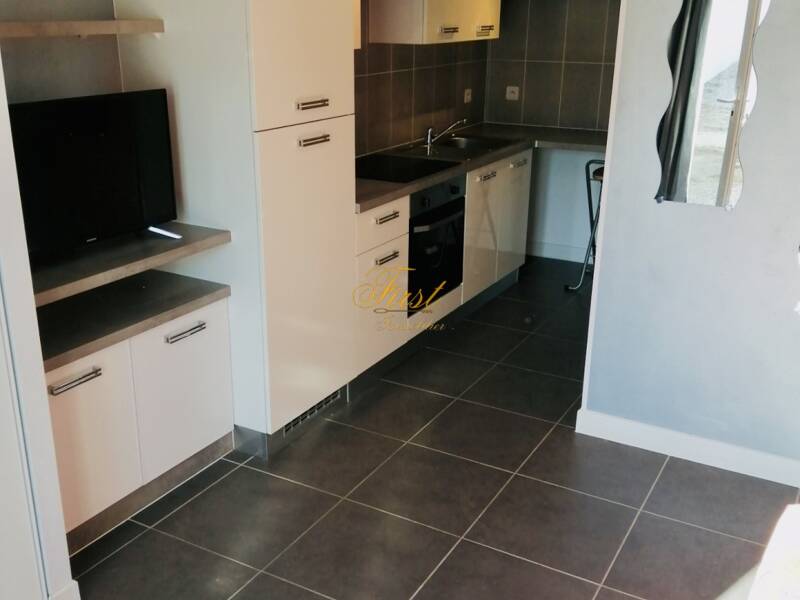 Maison à louer, 19m², SAINT HILAIRE DE BEAUVOIR