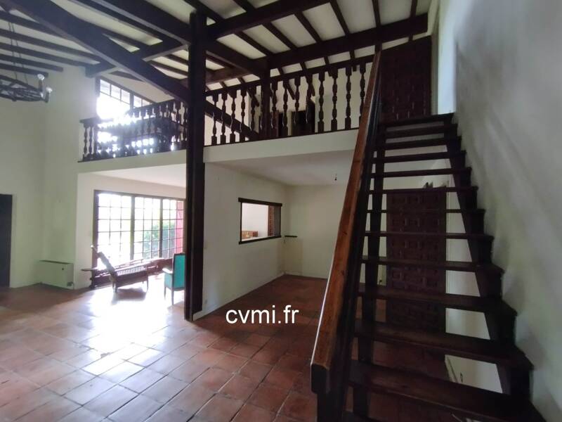 Maison à vendre, 230m², CIBOURE