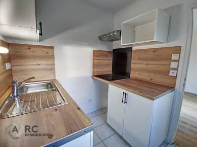 Appartement à louer 583 € 2 pièces 1 chambre 45 m² 1er étage Bourgogne Saint Loup-Armenault Châtaigniers Saint Jean de Braye 45800