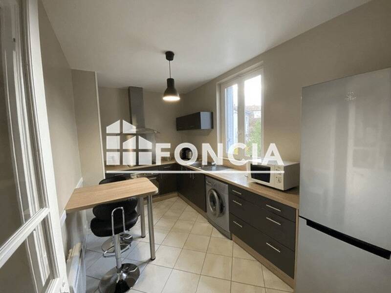 Maison à louer, 90m², VOUZIERS