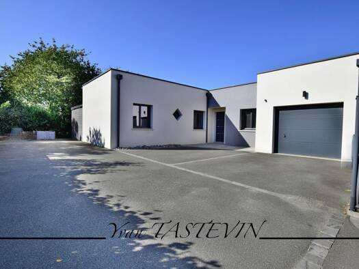 Pavillon à vendre 396 000 € 5 pièces 3 chambres 148 m² 883 m² de terrain Neuville-sur-Sarthe 72190