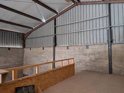 Entrepôt à louer 2 677 € 366 m² d'espace de stockage Gonfaron 83590