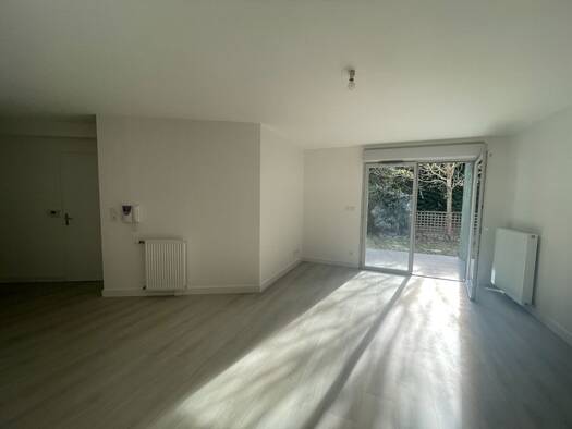 Appartement à vendre 187 000 € 3 pièces 2 chambres 65 m² RDC Périphérique Nord Escalquens 31750