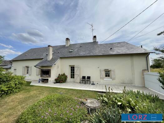 Maison à vendre 240 000 € 5 pièces 2 chambres 151 m² 1 625 m² de terrain Vasselay 18110