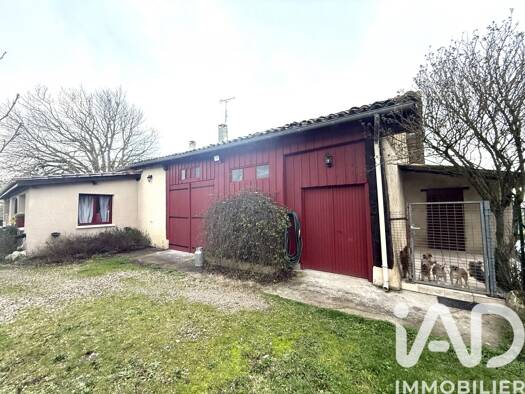 Maison de plain-pied à vendre 248 000 € 5 pièces 2 chambres 120 m² 6 112 m² de terrain Montignac-de-Lauzun 47800