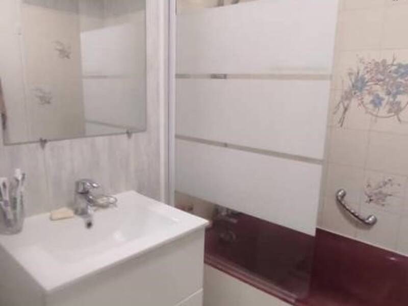 Maison à louer, 12m², PARIS 18E