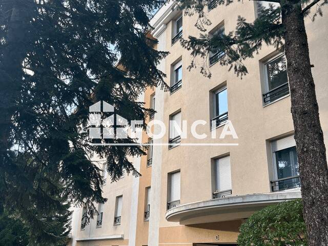 Maison à louer, 77m², TASSIN LA DEMI LUNE