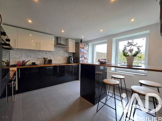 Maison à vendre 178 000 € 5 pièces 3 chambres 135 m² 399 m² de terrain Biding 57660