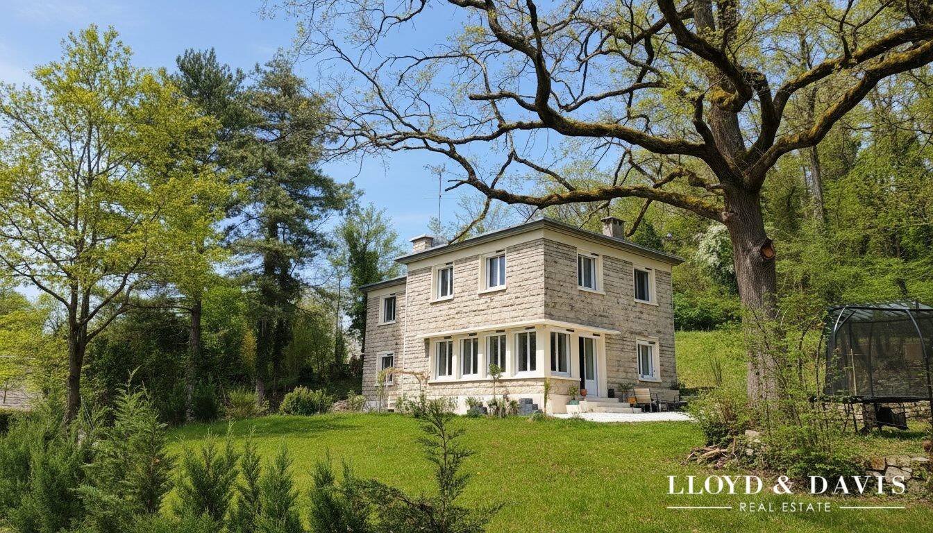 Maison à vendre, 200m², VERNEUIL EN HALATTE