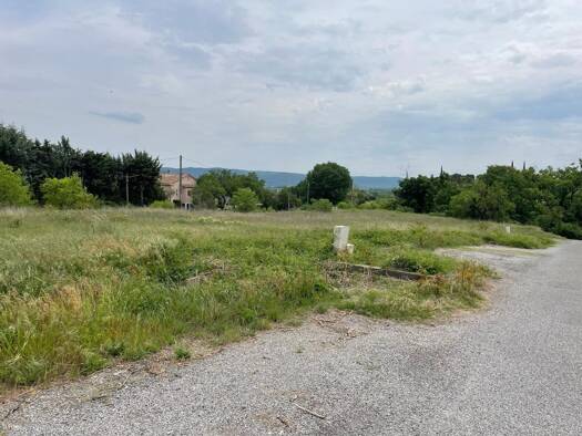 Terrain constructible à vendre 90 000 € 402 m² de terrain La Brillanne 04700