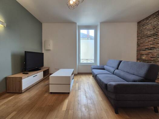Appartement à louer 600 € 2 pièces 1 chambre 49,6 m² Étage 1/2 Candé 49440