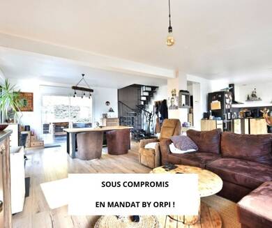 Maison à vendre 174 410 € 4 pièces 3 chambres 114 m² 248 m² de terrain Domart-en-Ponthieu 80620