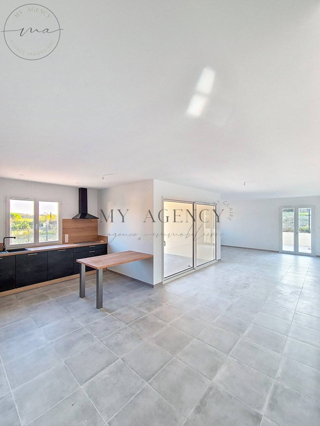 Maison à vendre, 98m², POUZOLLES
