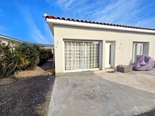 Maison de plain-pied à louer 1 135 € 4 pièces 3 chambres 75,7 m² Laudun-l'Ardoise 30290