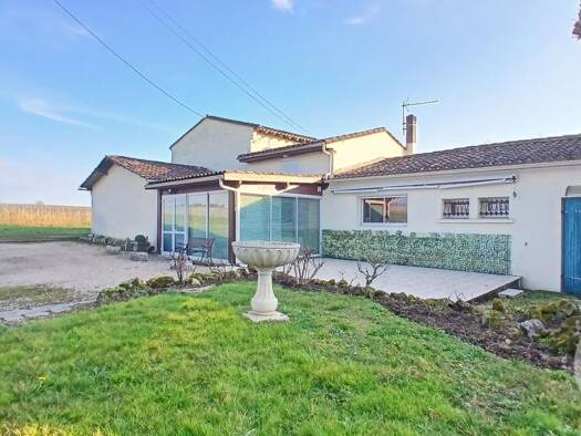 Maison à vendre 166 000 € 6 pièces 2 chambres 148 m² 784 m² de terrain Rauzan 33420