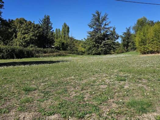 Terrain constructible à vendre 25 000 € 2 200 m² de terrain La Bachellerie 24210