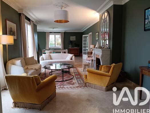 Maison à vendre 688 500 € 8 pièces 6 chambres 230 m² 18 659 m² de terrain Mauves-sur-Loire 44470