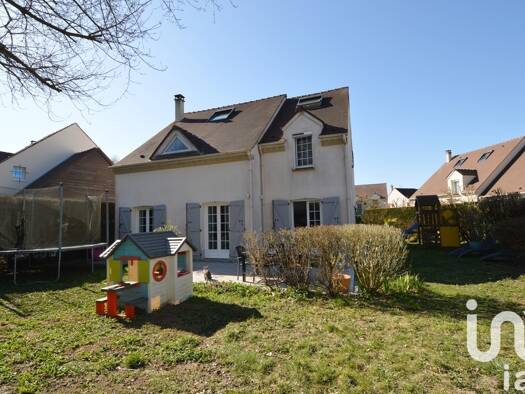 Maison à vendre 538 000 € 8 pièces 4 chambres 169 m² 500 m² de terrain La Butte du Berger Marolles-en-Brie 94440