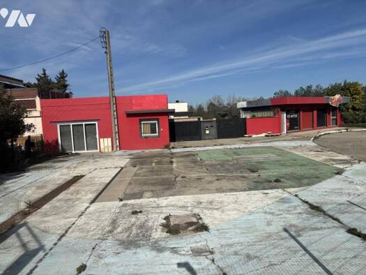 Local commercial à vendre 204 750 € Villemolaque 66300