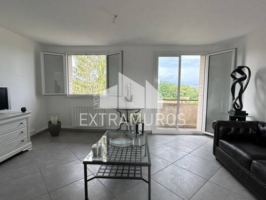 Appartement à vendre 195 000 € 3 pièces 2 chambres 67 m² Étage 3/3 L Arbresle 69210