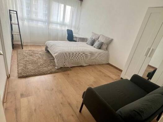 Colocation à louer - logement étudiant 600 € 1 pièce 3 chambres 11 m² Étage 13/17 Esplanade Nord Est Strasbourg 67000
