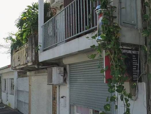 Immeuble à vendre 227 000 € 101 m² Petit-Bourg 97170